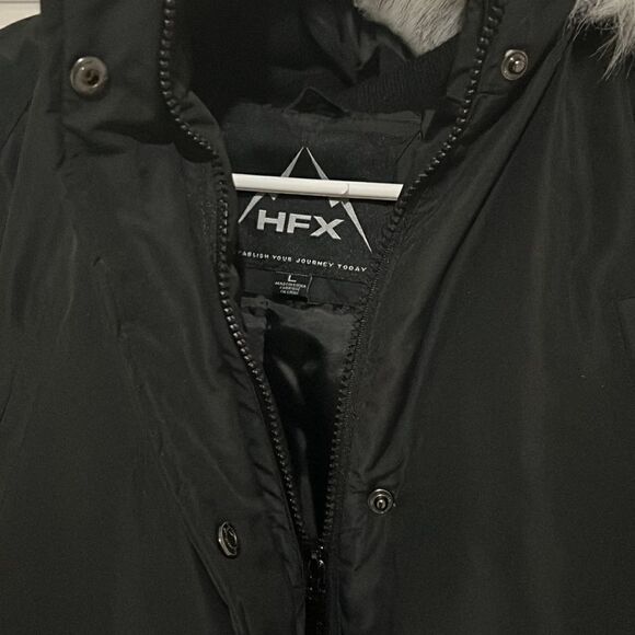 Women’s Heavy Down Parka - Picture 5 of 12